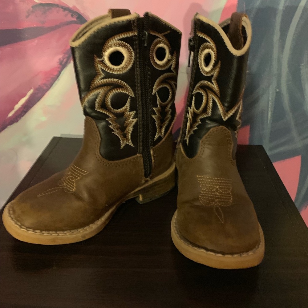 Young boys boots